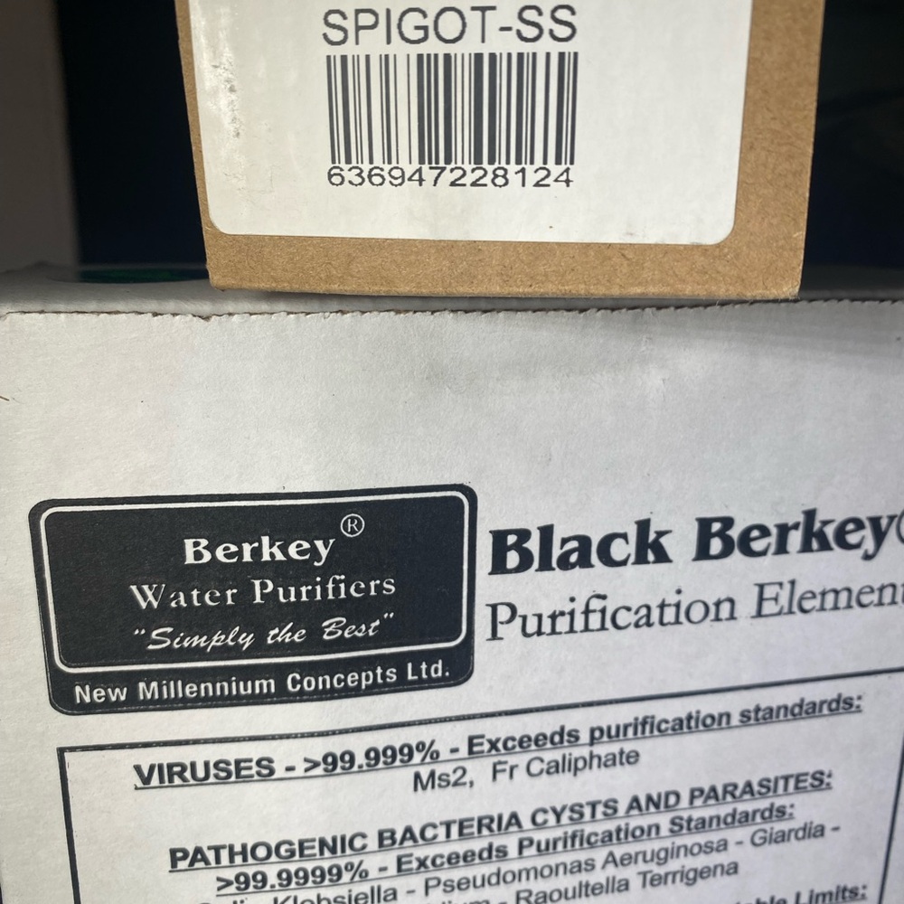 Royal Berkey Water Filter System, Spigot, 2 Elements, & Primer, 3.25 Gallons - Picture 5 of 7